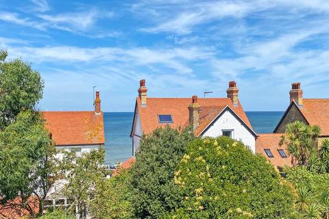 52 Avenue Road, Herne Bay, CT6 8TG