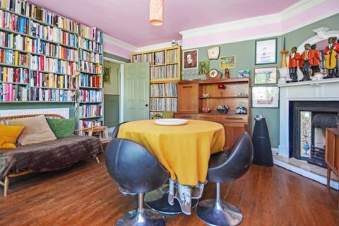 52 Avenue Road, Herne Bay, CT6 8TG