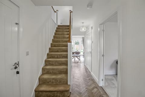 64 Blackthorn Drive, Hurworth, Darlington, DL2 2FU
