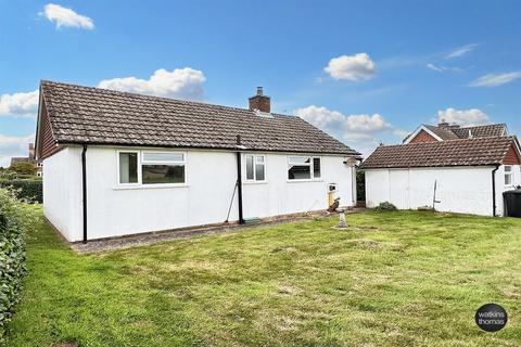 2 bedroom detached bungalow for sale, Kilpeck, Hereford, HR2