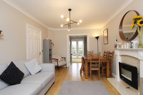 53 Beech Wood Drive, Tonyrefail, Porth, CF39 8JL