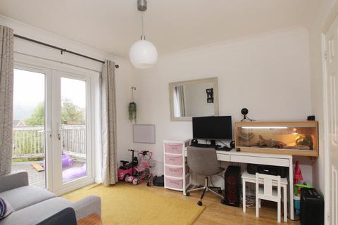 53 Beech Wood Drive, Tonyrefail, Porth, CF39 8JL