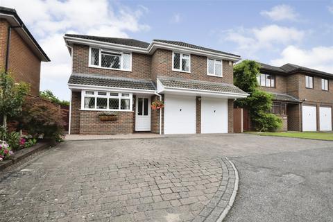 4 bedroom detached house for sale, Reading Road, Camberley GU17