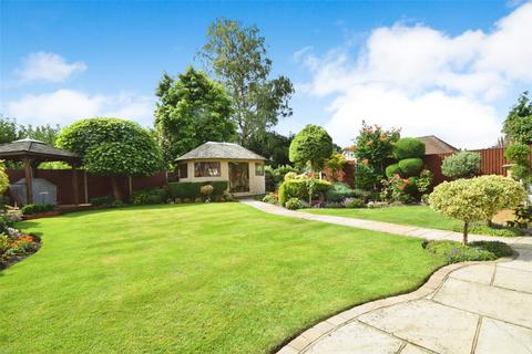 9 Reading Road, Blackwater, Camberley, GU17 0AX