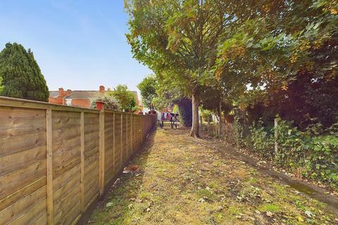 3 bedroom terraced house for sale, Blakefield Road, Worcester, Worcestershire, WR2