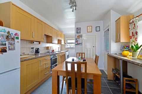 3 Birch Road, Godalming, GU7 3NR