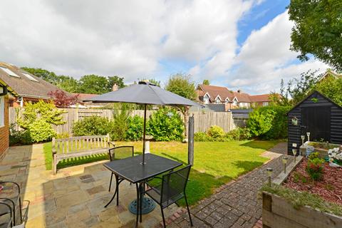3 Birch Road, Godalming, GU7 3NR