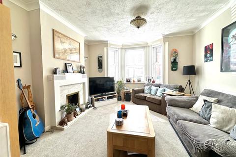 3 bedroom semi-detached house for sale, Monceux Road, Old Town, Eastbourne, BN21