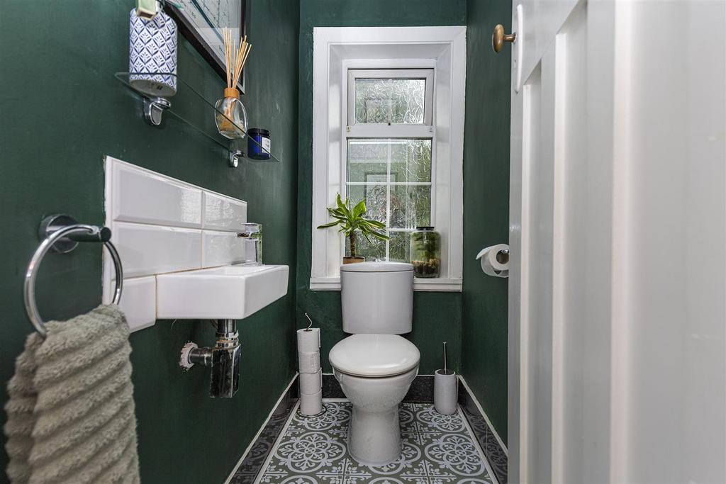 Separate WC