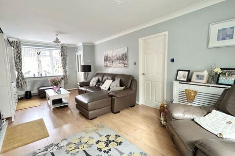 4 bedroom detached house for sale, Station Road, Leicester LE9