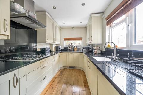 2 bedroom semi-detached house for sale, Bromley Road, Beckenham