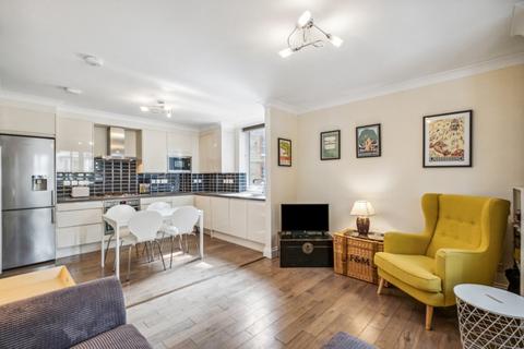 2 bedroom apartment for sale, Earls Court Road, London, W8