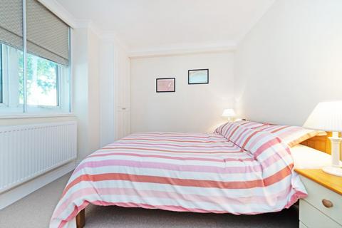 2 bedroom apartment for sale, Earls Court Road, London, W8