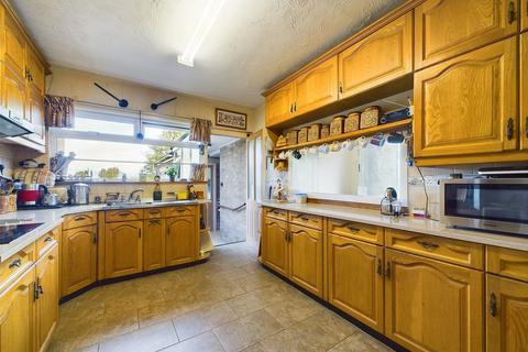 4 bedroom bungalow for sale, Hucclecote Lane, Churchdown, Gloucester, Gloucestershire, GL3