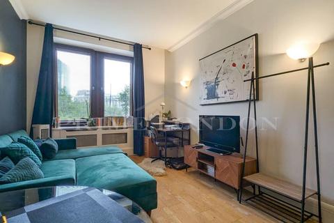 1 bedroom apartment for sale, Whitehouse Apartments, South Bank, London