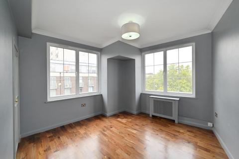 3 bedroom flat for sale, Great Cumberland Place, Marylebone, London W1