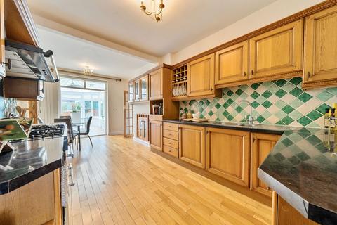 26 Barnfield Avenue, Croydon, CR0 8SE