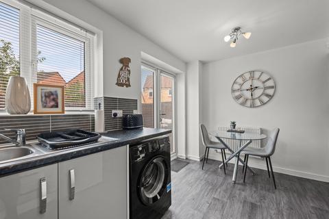 17 Arnall Close, Knottingley, WF11 0EL