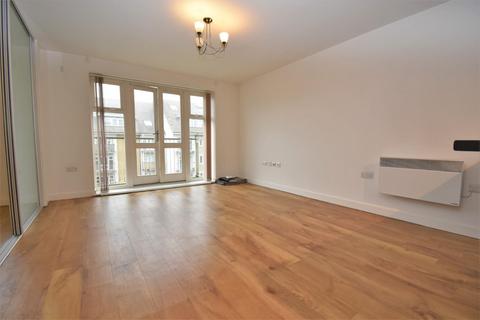 1 bedroom apartment to rent, Jefferson House, 33 Park Lodge Avenue, West Drayton, UB7