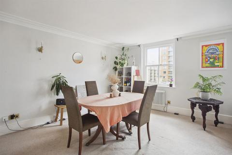 2 bedroom flat for sale, Stanhope Mews West, South Kensington SW7