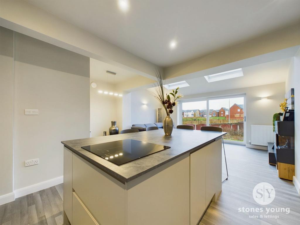 Kitchen/Living Area