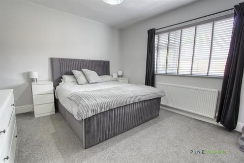 69 Bakestone Moor, Whitwell, Worksop, S80 4QB