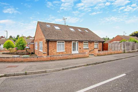 4 bedroom semi-detached bungalow for sale, Trapfield Close, Bearsted