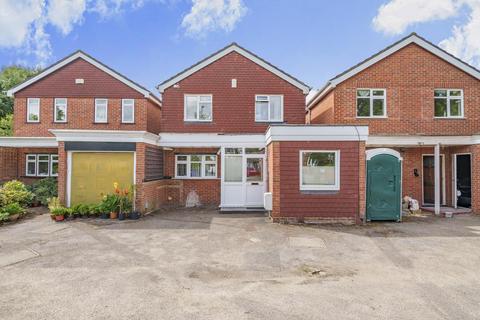 4 bedroom detached house for sale, Grand Drive, Raynes Park