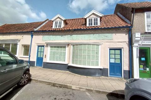 Retail property (high street) to rent, New Market, Beccles NR34