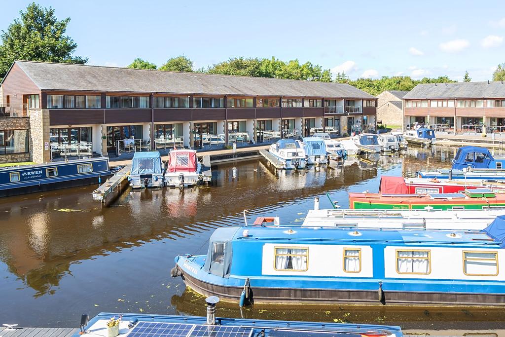 Tewitfield Marina