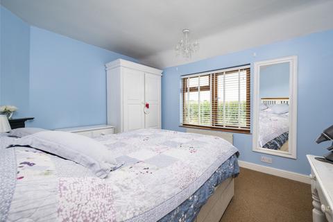 5 Colne Road, Bures, CO8 5DJ