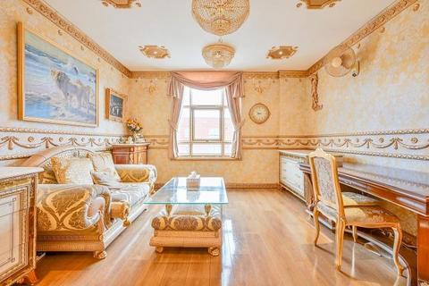 2 bedroom apartment for sale, Bromyard House, Bromyard Avenue, London, W3 7BN