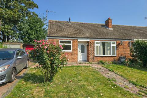 2 bedroom semi-detached bungalow for sale, Barton Drive, Kedington