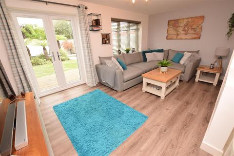 14 Bellflower Road, Grimsby, DN33 3AZ