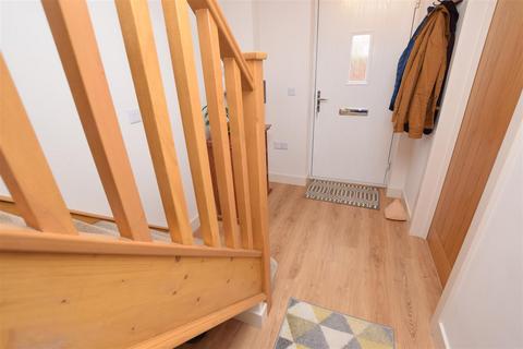 14 Bellflower Road, Grimsby, DN33 3AZ