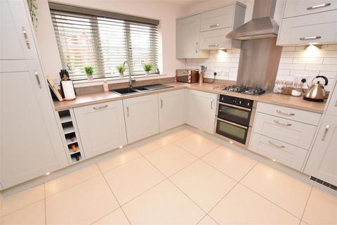 14 Bellflower Road, Grimsby, DN33 3AZ