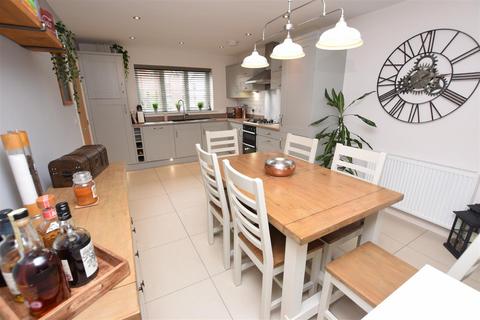 14 Bellflower Road, Grimsby, DN33 3AZ