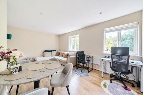 1 bedroom apartment for sale, Poolmans Street, London, SE16