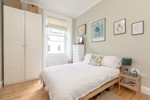 17/4 Bruntsfield Gardens, Edinburgh, EH10 4DX