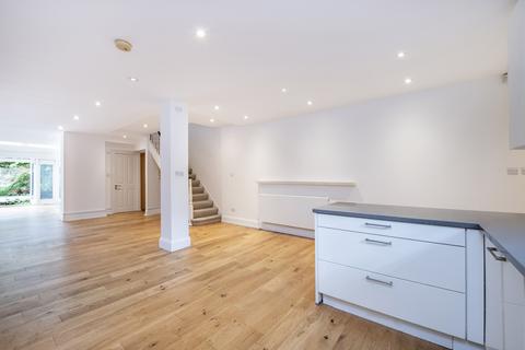 4 bedroom terraced house to rent, Belsize Road, South Hampstead, London