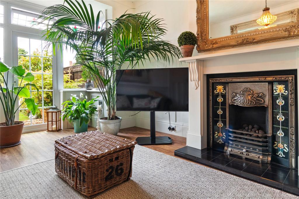 Lounge Fireplace