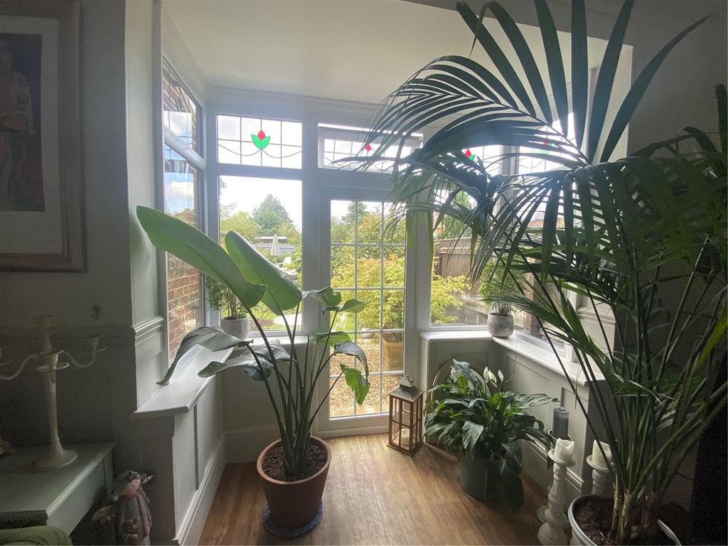 Rear Lounge