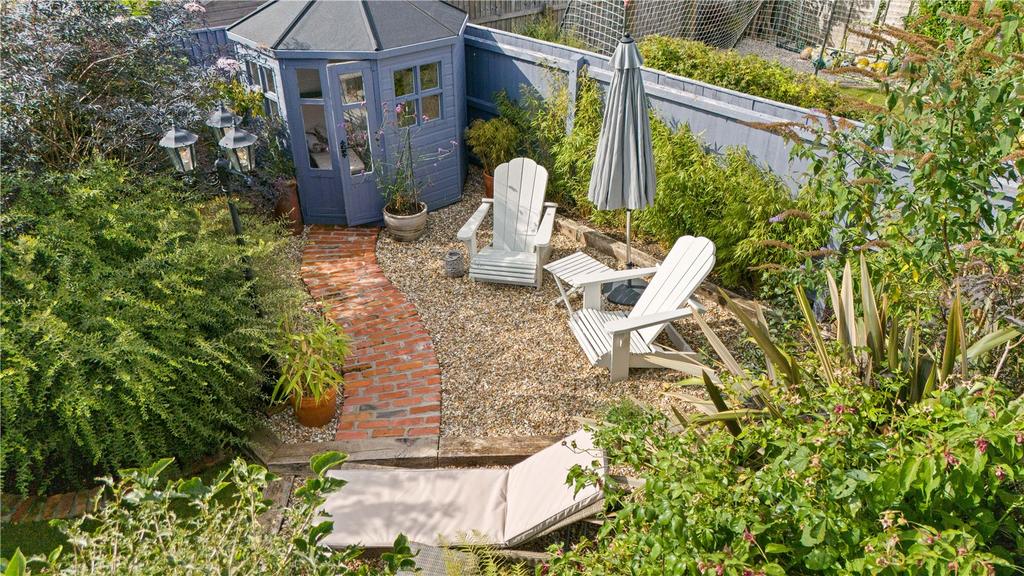 Summerhouse &amp; Patio