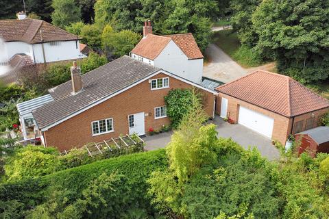 3 bedroom detached bungalow for sale, Tathwell, Louth LN11 9SR