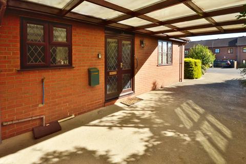 2 bedroom detached bungalow for sale, 2 The Sidings, Louth LN11 0PX