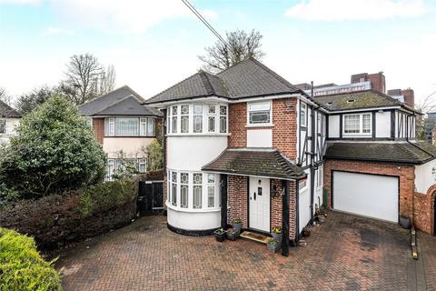 5 bedroom detached house for sale, Oriental Close, Surrey GU22