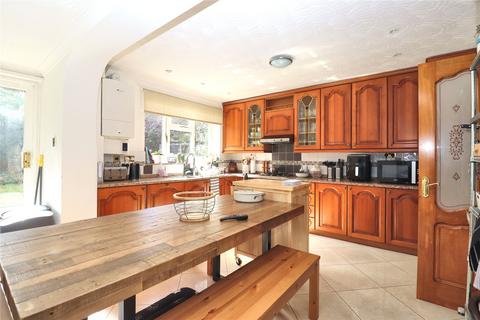 44 Armadale Road, Woking, GU21 3LB