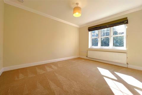 3 bedroom terraced house for sale, Claremont Avenue, Surrey GU22