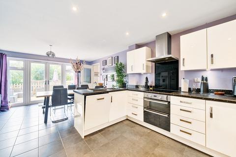 3 bedroom end of terrace house for sale, Centenary Way, Bovey Tracey