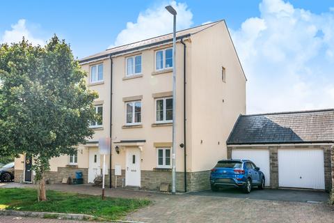 3 bedroom end of terrace house for sale, Centenary Way, Bovey Tracey